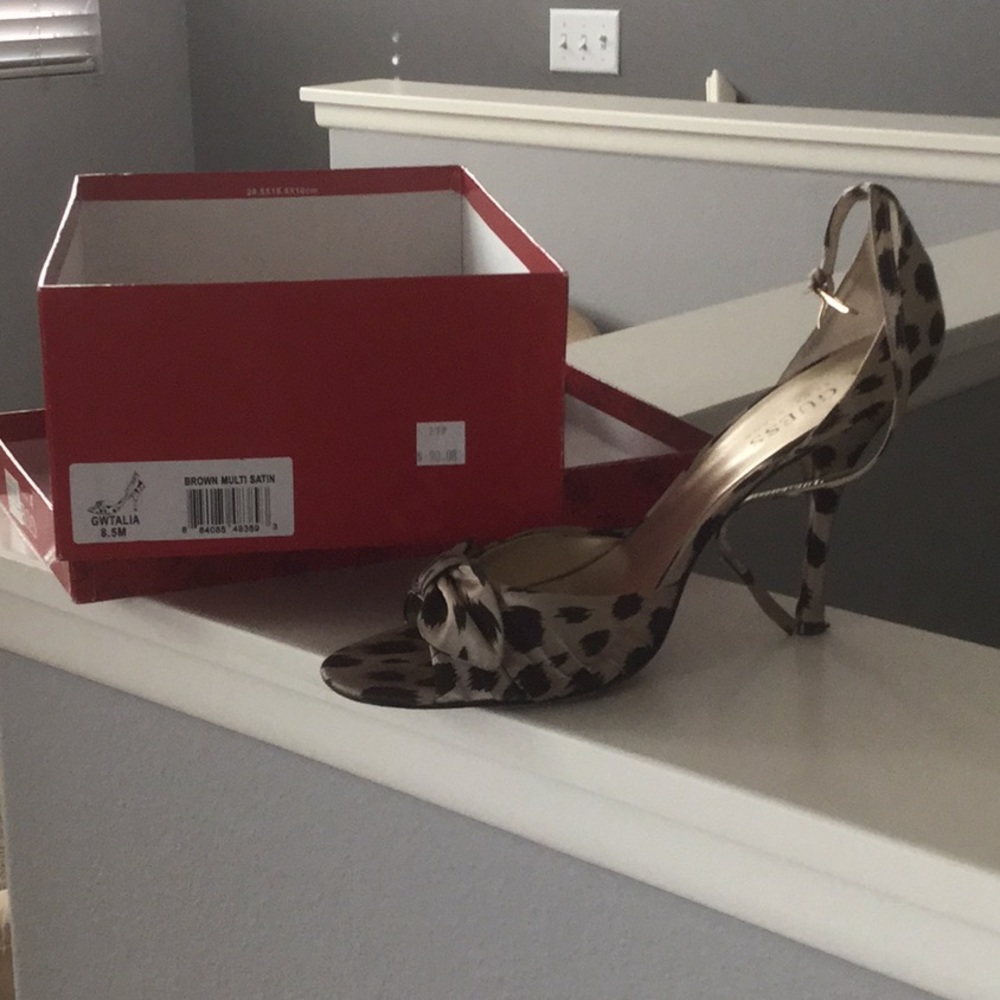 Guess Multibrown Satin heel